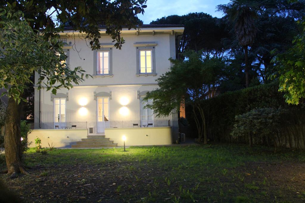 Lucca In Villa Lucrezia Bagian luar foto