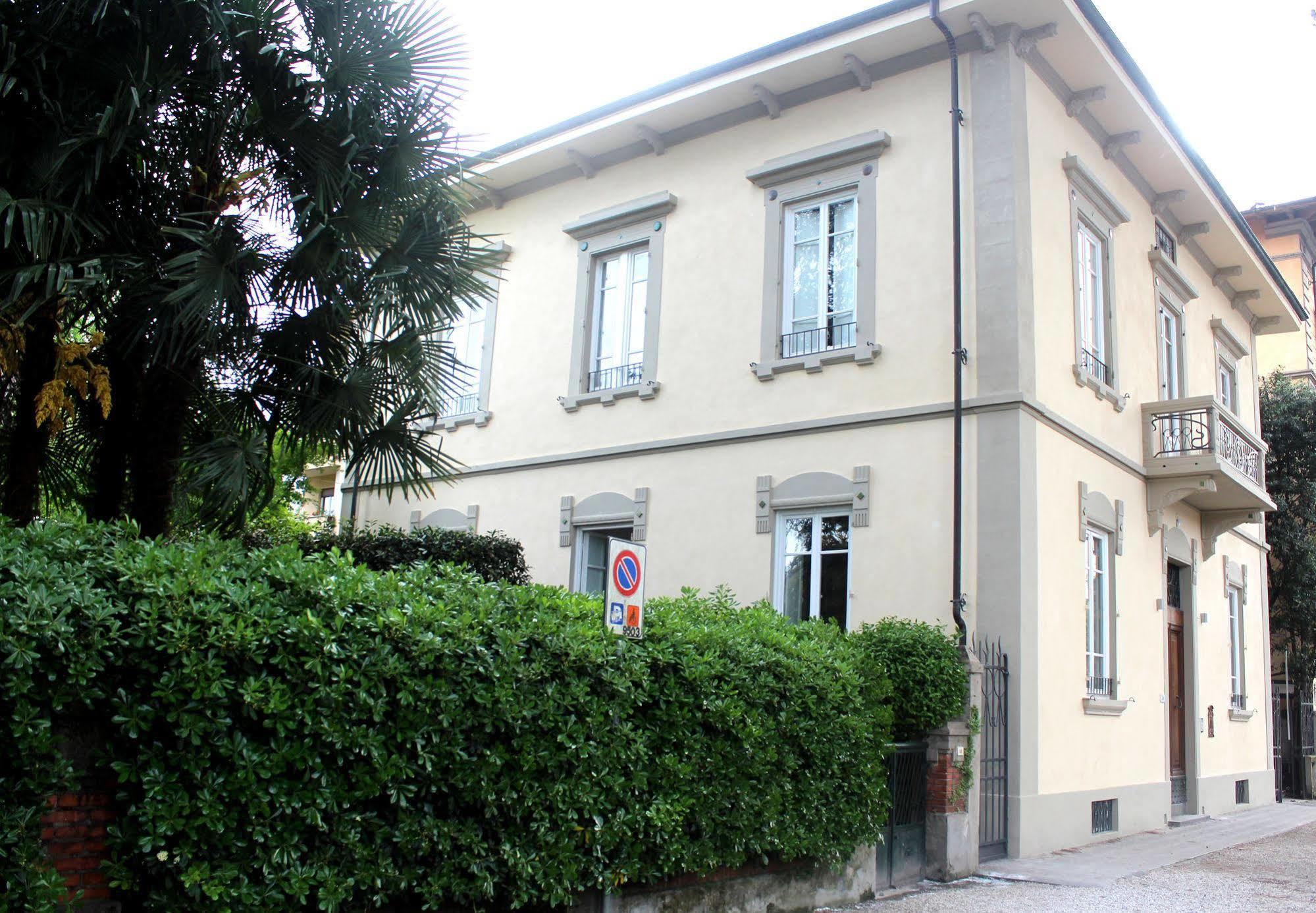 Lucca In Villa Lucrezia Bagian luar foto